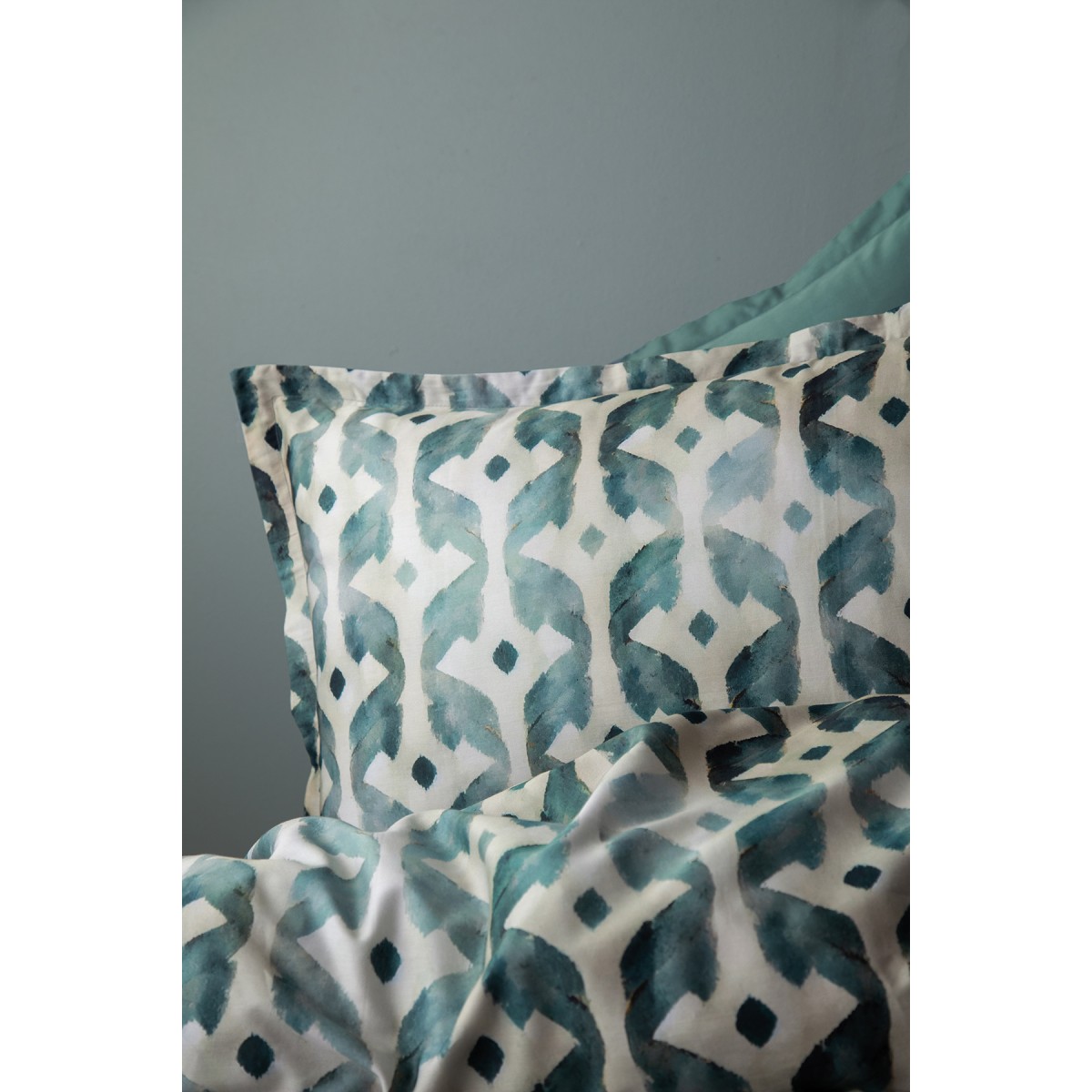 Parure de lit 240X220 cm satin de coton BATIQUE
